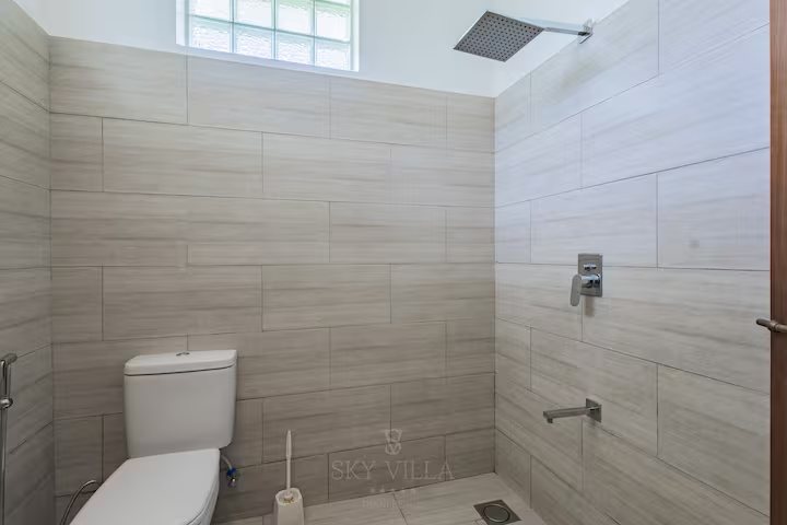 Ensuite bathroom