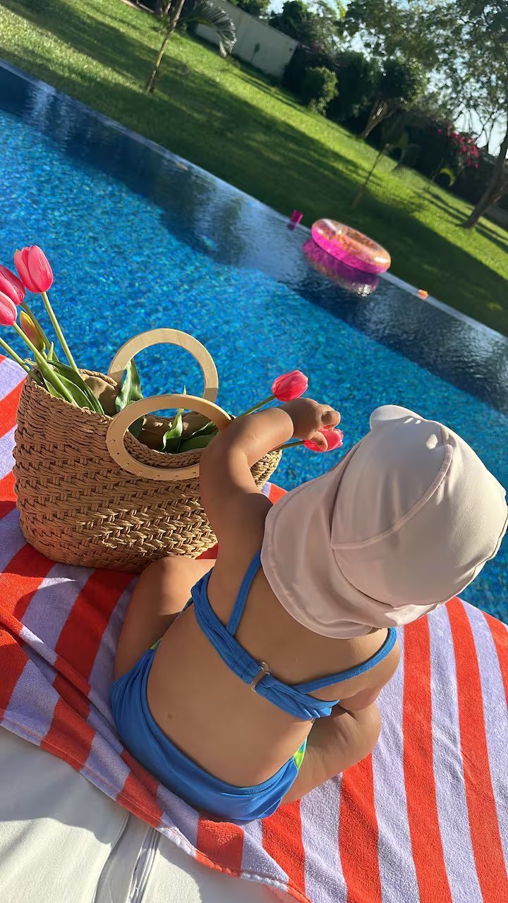Guest enjoying the pool